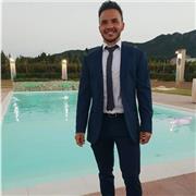 Ingegnere e insegnante di matematica impartisce lezioni online